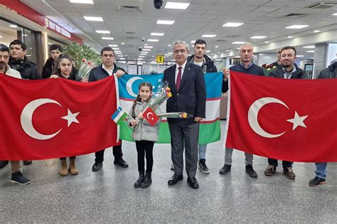 Ö­z­b­e­k­ ­a­r­a­m­a­ ­k­u­r­t­a­r­m­a­ ­e­k­i­b­i­ ­ü­l­k­e­s­i­n­d­e­ ­t­ö­r­e­n­l­e­ ­k­a­r­ş­ı­l­a­n­d­ı­